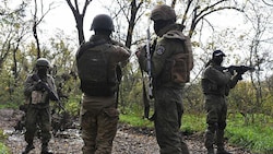 Mitglieder der berüchtigten Gruppe Wagner sollen im Osten der Ukraine eine achtköpfige Familie getötet und ausgeraubt haben. (Bild: telegram.com)