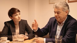 Sigrid Maurer und Werner Kogler im „Krone“-Interview (Bild: Zwefo)