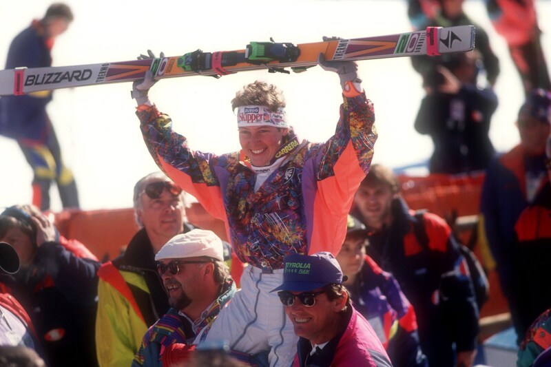 Petra Kronberger nach ihrem WM-Titel in der Abfahrt bei den Heim-Titelkämpfen in Saalbach-Hinterglemm 1991. (Bild: GEPA pictures)