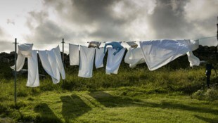 No es una buena idea: tender la ropa en las noches difíciles.  (Imagen: Richard - stock.adobe.com)