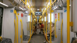 Auch in der dieser U-Bahn heißt es weiterhin: Maske auf! (Bild: hanohiki/stock.adobe.com)