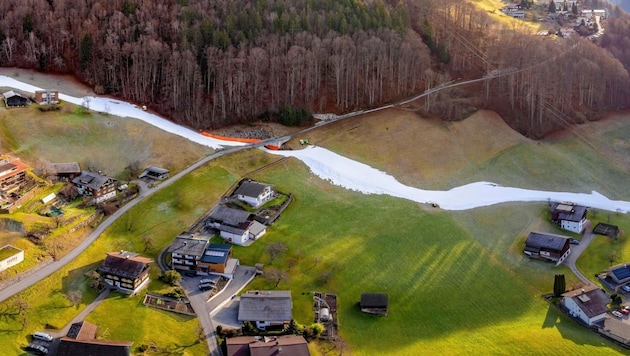 29. Dezember 2022: Schneeflaute in Schruns (Bild: DIETMAR STIPLOVSEK / APA / picturedesk.com)