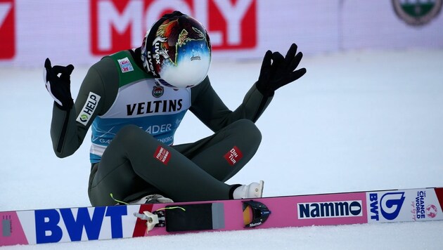 Wikinger-Jubel: Granerud macht‘s wie Haaland in der Yoga-Pose. (Bild: Andreas Tröster)