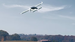 Senkrecht starten und landen, aber sonst wie ein Flugzeug fliegen - diese Herausforderung meistern die Lilium-Prototypen bei Tests schon. (Bild: Lilium GmbH)