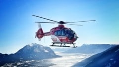 Der Verletzte musste mit dem Rettungshubschrauber ARA 3 ins LKH Villach geflogen werden. (Bild: ARA Flugrettung)