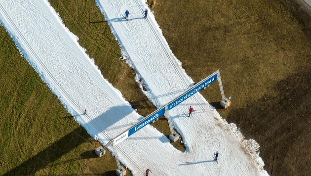 Gegner des geplanten Langlaufzentrums in Bad Leonfelden fürchteten vor allem solche Bilder, entstanden in Leutasch nahe Innsbruck im Jänner 2023. (Bild: zeitungsfoto.at/Liebl Daniel)