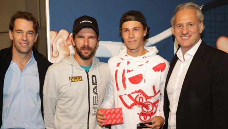 Michael Schwärzler, Jürgen Melzer, Joel Schwärzler und ÖTV-Präsident Martin Ohneberg (v. l.). (Bild: GEPA pictures)