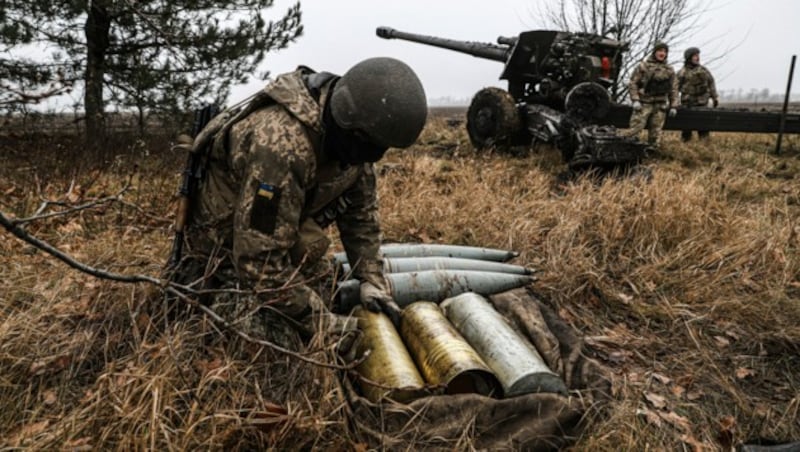 Ein ukrainischer Soldat (Bild: AP Photo/Kateryna Klochko)