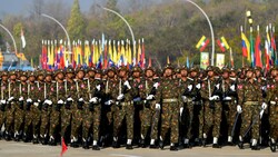 Militärparade zum Unabhängigkeitstag (Bild: AFP)