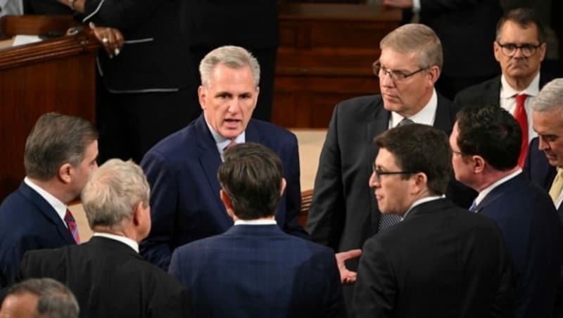 Kevin McCarthy, langjähriger Fraktionsführer der Republikaner, musste schwere Überzeugungsarbeit leisten. (Bild: APA/AFP/Mandel NGAN)