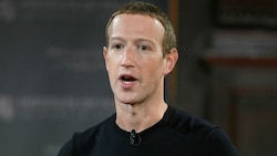 Facebook-Gründer Mark Zuckerberg wittert seine Chance, Twitter die Nutzer abzujagen. (Bild: AP)