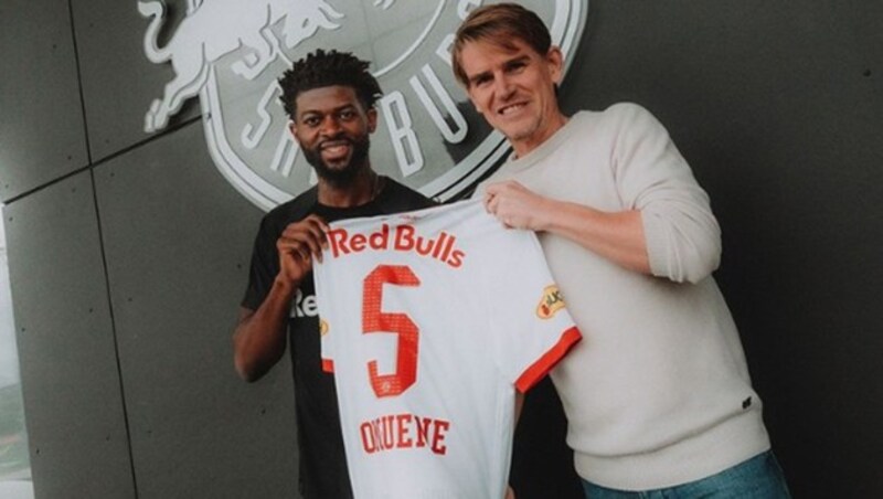 Jerome Onguene (li.) mir Sportdirektor Christoph Freund (re.) (Bild: instagram.com/fcredbullsalzburg)