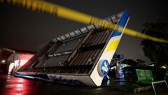 Das Dach einer Tankstelle San Francisco krachte im schweren Sturm auf den Boden. (Bild: 2023 Getty Images)