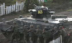 So sieht ein deutscher Marder-Panzer aus, der jetzt an die Ukraine geliefert werden soll.