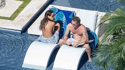 Brad Pitt und seine neue Freundin Ines De Ramon begrüßten das neue Jahr bei einem Badeurlaub in Cabo. (Bild: www.photopress.at)