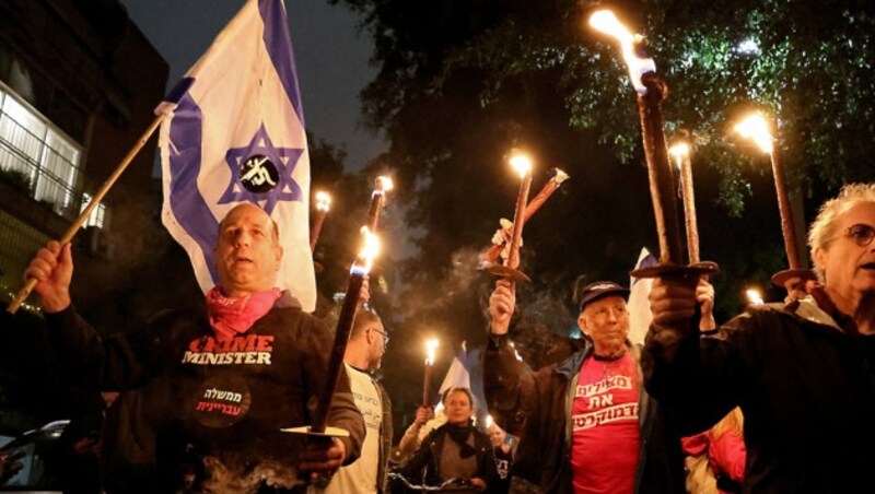 Protest gegen Netanyahu und seine Regierung in Tel Aviv (Bild: APA/AFP/JACK GUEZ)