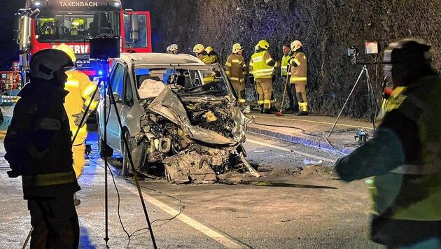 Auch ein Großaufgebot an Einsatzkräften konnte zwei der Beteiligten nicht mehr helfen. Die Toten sollen nun obduziert werden. (Bild: Markus Tschepp)