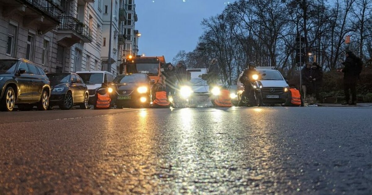 Chaos Am Morgen Klima Kleber Legten Verkehr Vor Schulen Lahm Kroneat 4832