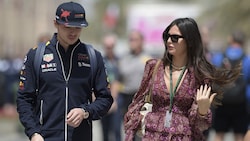 Max Verstappen und Kelly Piquet (Bild: APA/AFP/Mazen Mahdi)