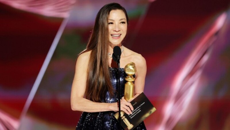 Michelle Yeoh wurde als beste Hauptdarstellerin in einer Komödie ausgezeichnet. (Bild: APA/Rich Polk/NBC via AP)