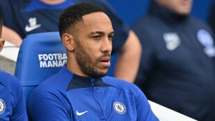 Ein gewohntes Bild: Pierre-Emerick Aubameyang auf der Ersatzbank der „Blues“.
