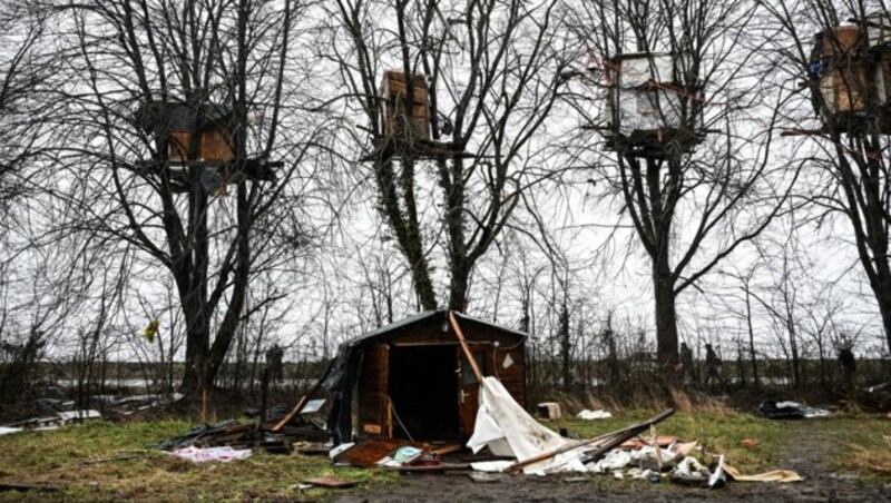 Die Baumhäuser in Lützerath (Bild: Ina Fassbender/AFP)