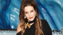 Lisa Marie Presley war bei den Golden Globes zu Gast. 48 Stunden später starb sie in einem Spital in Los Angeles, nachdem sie zuvor einen Herzstillstand erlitten haben soll. (Bild: APA/Getty Images via AFP/GETTY IMAGES/Joe Scarnici)