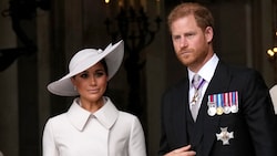 Meghan und Harry waren schon vor dem „Megxit“ ein willkommenes Fressen für die Boulevardpresse. (Bild: AP Photo/Matt Dunham, Pool)