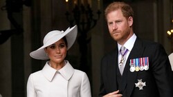 Herzogin Meghan und Prinz Harry sind zur Krönung eingeladen. Aber werden sie auch kommen? (Bild: AP Photo/Matt Dunham, Pool)