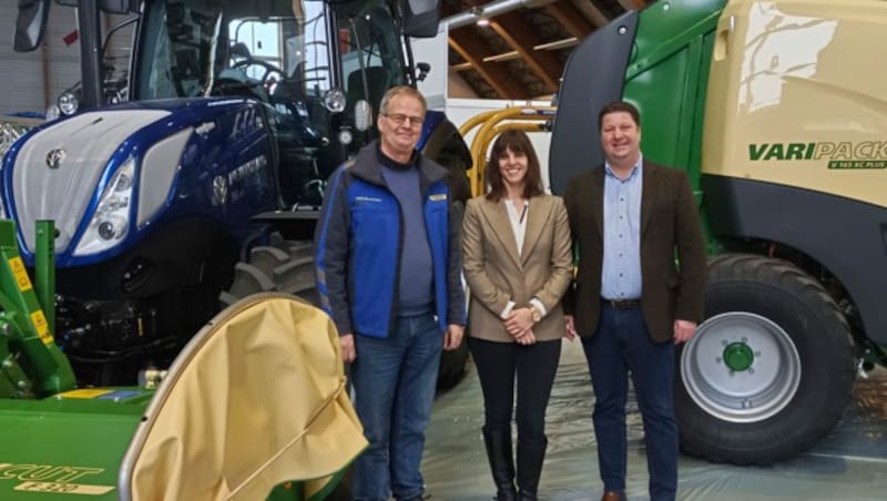 v.l.: Adolf Oberzaucher (Inhaber Landtechnik Villach GmbH), Katrin Timmerer-Maier und Karl Platzer (Projekt-Team der Agrarmesse Alpen-Adria). (Bild: LK Kärnten)