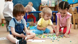 Die Stadt schickt Kontrollore in die Kindergärten (Symbolbild) von Minibambini. (Bild: Andrey Kuzmin - stock.adobe.com)