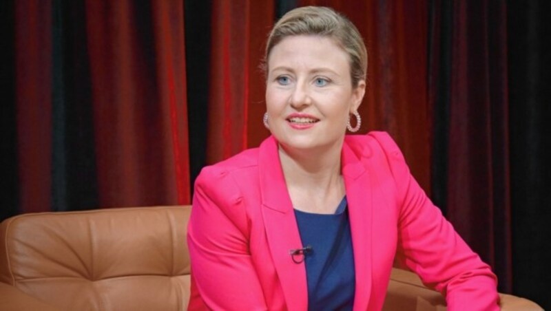 ÖVP-Ministerin Susanne Raab spricht im „Club 3“ Klartext zu Kindesmissbrauch, ORF- Affäre und Migration. (Bild: Jeff Mangione)