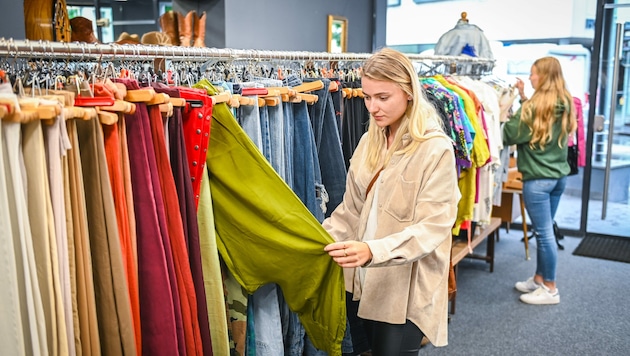 Die Vorarlberger „carla“-Shops erfreuen sich derzeit mit ihren Secondhand-Waren großer Beliebtheit. (Bild: Udo Mittelberger)