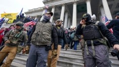 Beim Sturm auf das Kapitol am 6. Jänner 2021 sind fünf Menschen ums Leben gekommen (Archivbild). (Bild: AP/Associated Press)