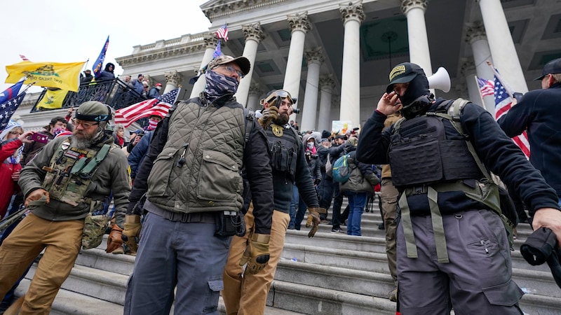 Ein Bild vom Sturm auf das US-Kapitol am 6. Jänner 2021 (Bild: Associated Press)