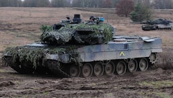 Ein Leopard 2A6 - die Version, die Deutschland an die Ukraine abgeben will. (Bild: KMW)
