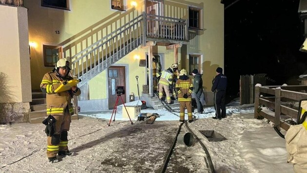 Feuerwehr-Einsatz in diesem Wohnhaus in Leogang (Bild: FF Leogang)