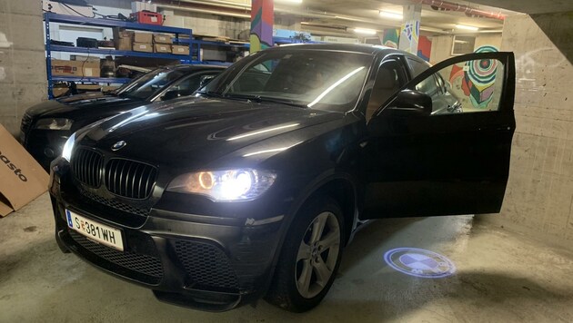 Wer hat diesen BMW X6 am 2. oder 3. Jänner gesehen? Die Polizei bittet um weitere Hinweise von Bürgern unter der Nummer: 059133503333 (Bild: Polizei Salzburg)