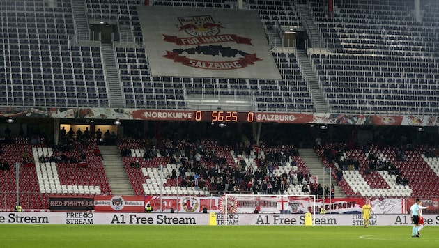 Am Freitag gegen Sturm wird es viele leere Plätze im Stadion der Salzburger geben. (Bild: ANDREAS TRÖSTER)