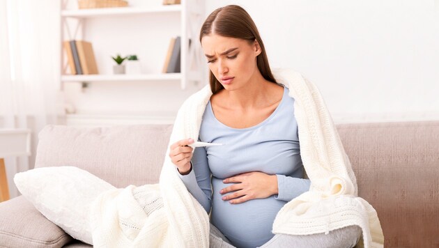 Hohes Fieber kann bei Schwangeren gefährlich werden (Bild: Konstantin Postumitenko)