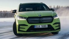 Mit einem Skoda Enyaq ist der längste Drift auf Eis gelungen. (Bild: Skoda)