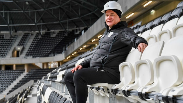 LASK-Präsident Siegmund Gruber in der neuen Linzer Arena. (Bild: Dostal Harald)