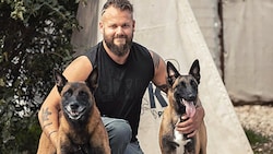 Die vier Hunde (nicht am Bild) sind jetzt bei Trainer und Polizist Georg Resch. (Bild: zVg)