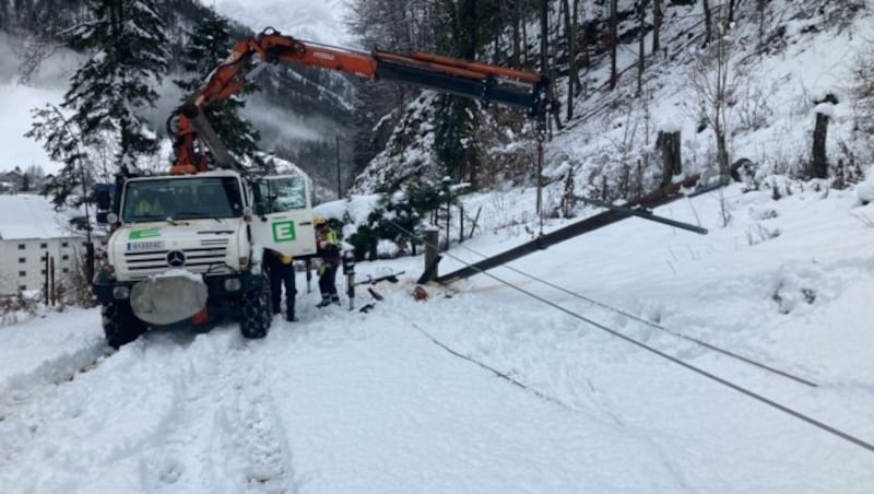 Reparaturarbeiten der Energie Steiermark im Raum Großreifling (Bild: Energienetze Steiermark)