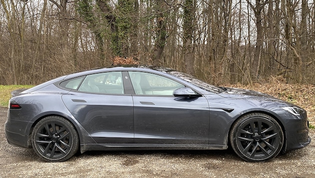 Symbolbild eines Tesla Model S (Bild: Stephan Schätzl)