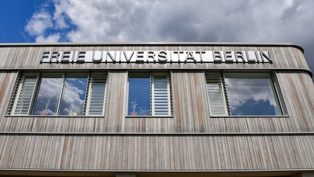 An der Freien Universität in Berlin kommt es derzeit zu sexuellen Übergriffen durch einen Mann mit Migrationshintergrund. (Bild: Jens Kalaene / dpa / picturedesk.com)