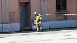 Das tödliche Unglück passierte am 2. Juni 2021 am Firmengelände der Halleiner Austro Cel. Giftiges Gas trat aus, ein Mitarbeiter starb. (Bild: Tschepp Markus)