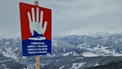 Die Wiener Wintersportler fuhren auf der Schmitten gleich an drei Lawinenwarnschildern vorbei und in den Hang unterhalb Bergstation ein. (Bild: zVg)