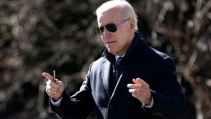 Präsident Joe Biden versicherte gegenüber Journalisten: „Wir werden uns um den Ballon kümmern.“ (Bild: AP)