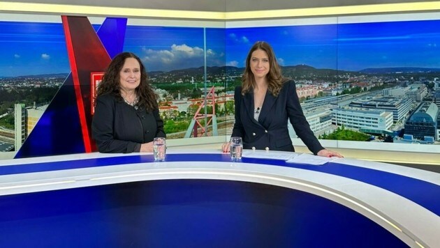 Leiterin der Wiener Frauenhäuser Andrea Brem mit krone.tv Moderatorin Tanja Pfaffeneder (Bild: krone.tv)